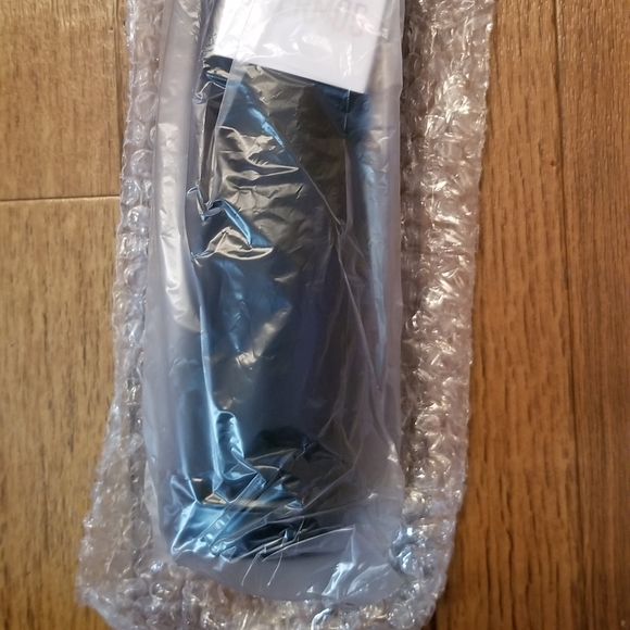 NEW VS PINK THERMOS. " GOOD VIBES" - Picture 6 of 8